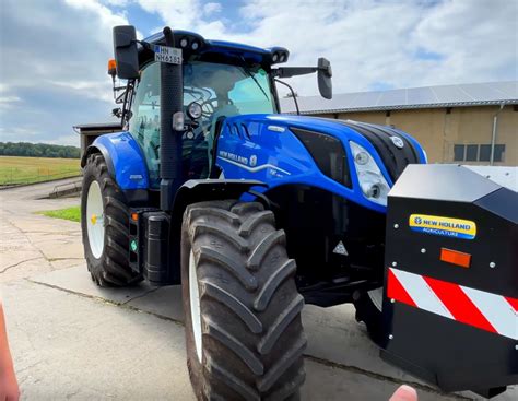 New Holland Creator Days: Wieviel PS hat der Methangas Traktor ...