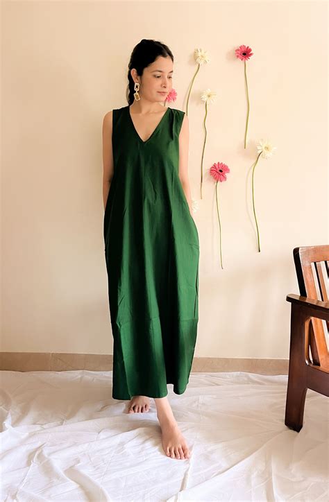 Love In A Mist Verdant Dress – Alekhya Koppisetti Label