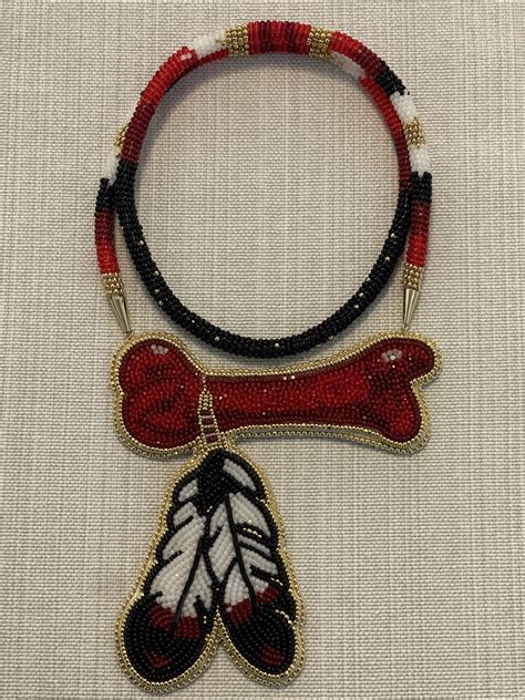 Redbone medallion for Pat Vegas of the band Redbone : r/Beading