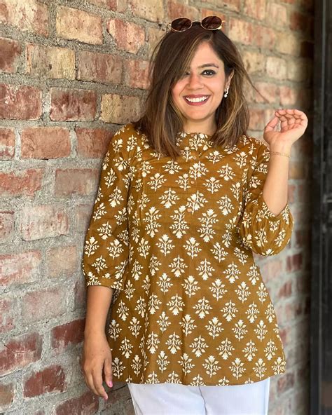 Long Tops for Women: The Perfect Addition to Your Wardrobe – The Svaya