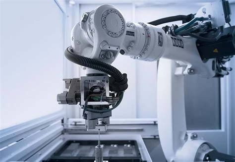 2020中国工业机器人逆势增长看行业投资发展-消费日报网