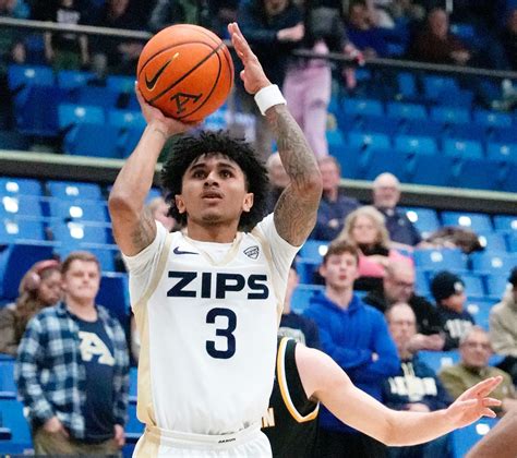 Akron Zips men's basketball score vs. Ohio recap, highlights