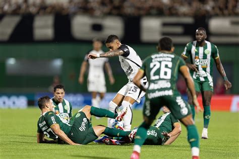 Atuações da Chapecoense: Italo e Jean Carlos se destacam saindo do ...