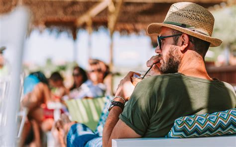 Longboards Tiki Beach Grille | Official Site