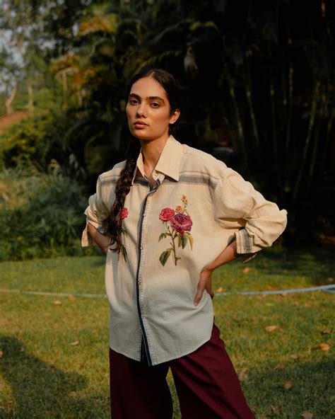 Rose shirt - Classic – Naushad Ali