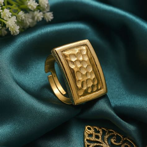 Estele Gold Tone Stylish Rectangular Designer Beaten Gold Finger Ring