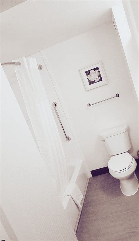 HAMPTON INN BROOKHAVEN - Hotel Reviews, Photos, Rate Comparison ...