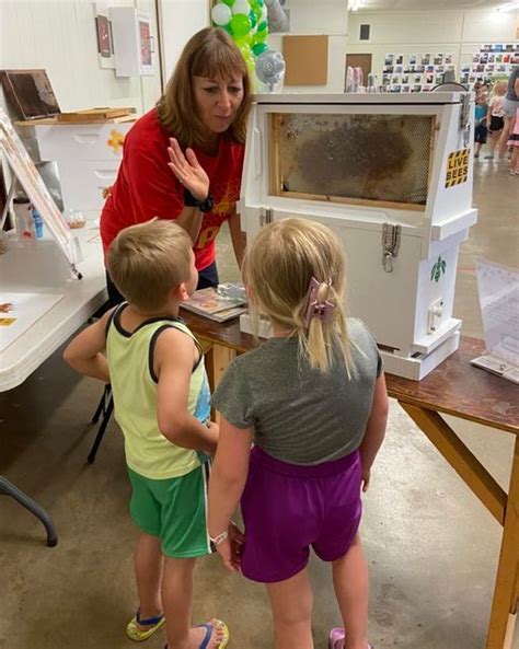 Honey Bee Demonstration, Clay County Fair, Vermillion, 10 August 2023 ...