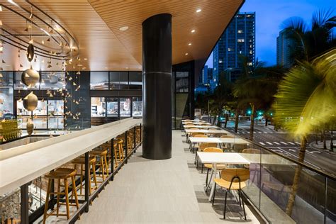 Waikiki Market - Waikiki, HI - Lowney Architecture