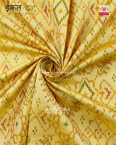 Traditional Manekchowk Design Off-white Red Single Ikat Rajkot Patola ...