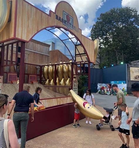 HB Leisure provides games at Warner Bros. Movie World | blooloop