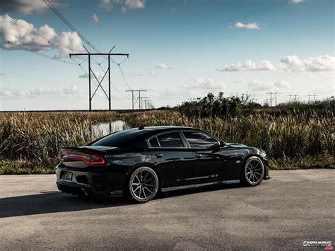 Lowered Dodge Charger R/T 392 Scat Pack, back