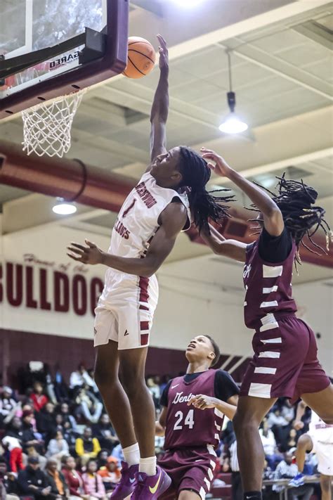 Bulldogs claim tight win over Gentry High School | The Greenwood Commonwealth