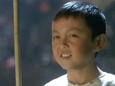功夫童星谢苗：李连杰的御用儿子，当红时却被亲妈雪藏，如今靠拍网剧谋生（李連傑謝苗） - YouTube