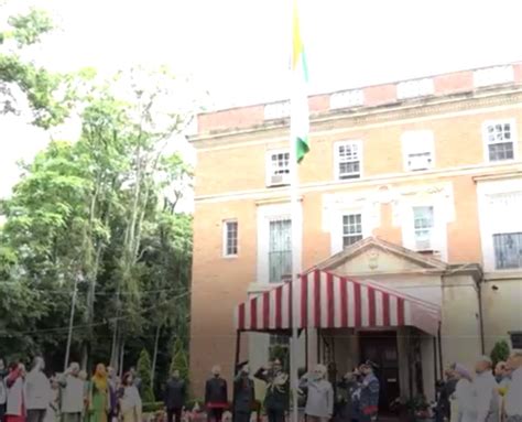 'Yahi Samay Hai, Sahi Samay Hai, Bharat Ka Anmol Samay Hai': Indian ...