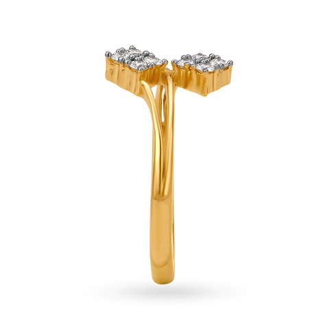 Ravishing Floral Diamond Finger Ring