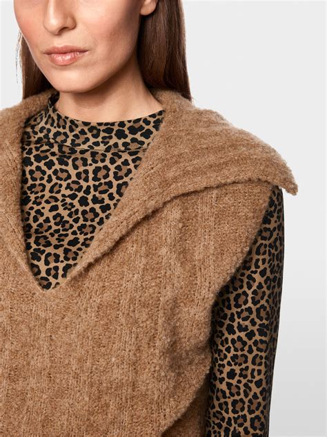 Knitted in Germany collar slipover | marc-cain.com/en