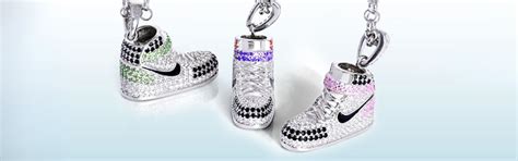 How to Choose the Best Silver Pendant for Men? – Touch925