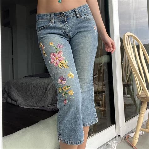 The CUTEST vintage 00s Jean capris with sequins and... - Depop | 2000s ...