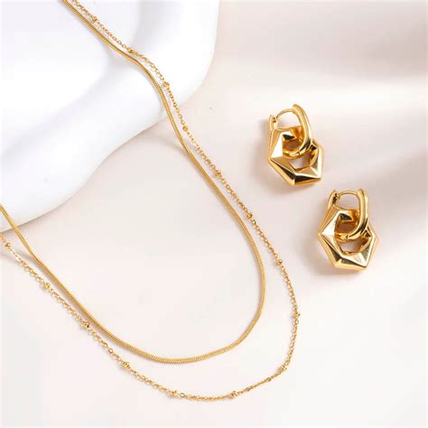 Golden Geometry Layered Jewellery Set – PALMONAS