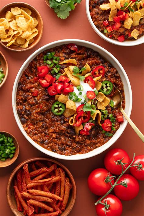 Red Lentil Quinoa Chili - Peas and Crayons