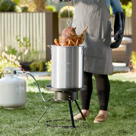 30 Qt. Turkey Fryer - Backyard Pro Fryer Kit w/ Accessories