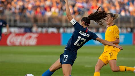 Alex Morgan Soccer Model 的图像结果