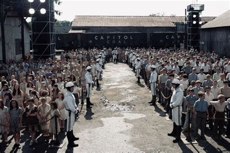 Pin by Chris on Hunger Games: My OCs | Hunger games districts, Hunger ...