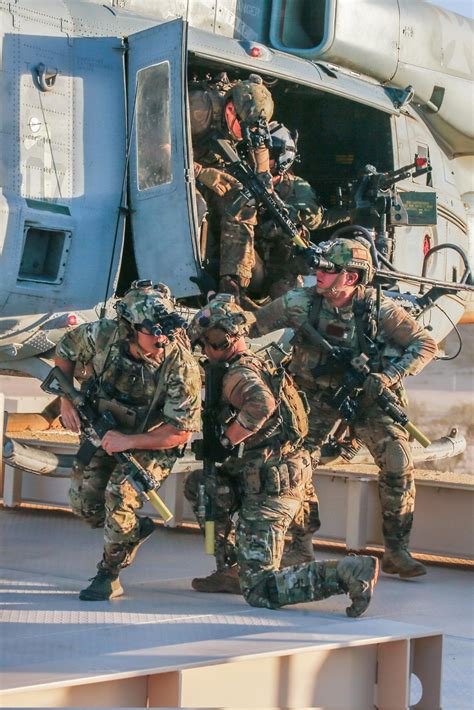 US Navy SEALs and USMC conducting consulate evacuation training, 2023 [1366x2048] : r/MilitaryPorn