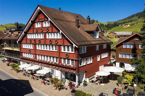APPENZELLER HUUS - HUUS BÄREN (Gonten) - Hotel Reviews, Photos, Rate ...