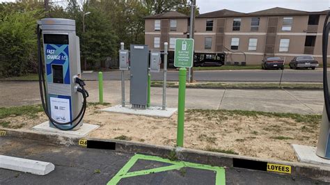Columbus Light & Water Department | Columbus, MS | EV Station