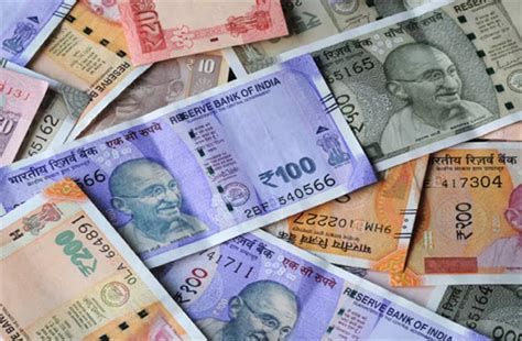 Indian Currency: रुपए में 12 साल की सबसे बड़ी उछाल, गिरती करेंसी को ...