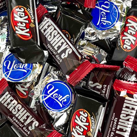 Hershey Dark Chocolate Mix – Bulk Candy Store