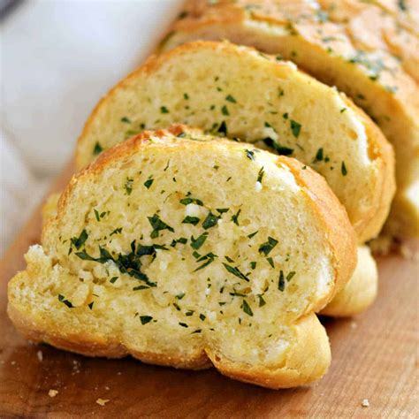 Easy Garlic Bread Recipe