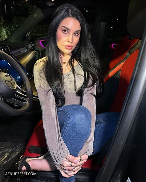 DEVORAH ROLOFF Feet - AZNudeFeet