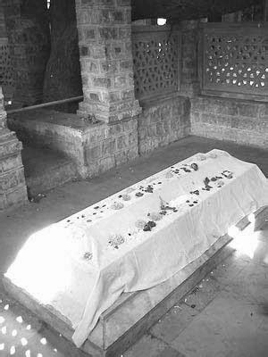 AGHORIS , THE CORPSE EATERS OF INDIA – CAPT AJIT VADAKAYIL – CAPT AJIT ...