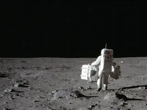NASA releases guidelines for Artemis moon-landing program even as China ...