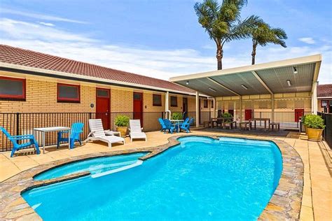 COMFORT INN GLENELG - Motel Reviews, Photos, Rate Comparison - Tripadvisor