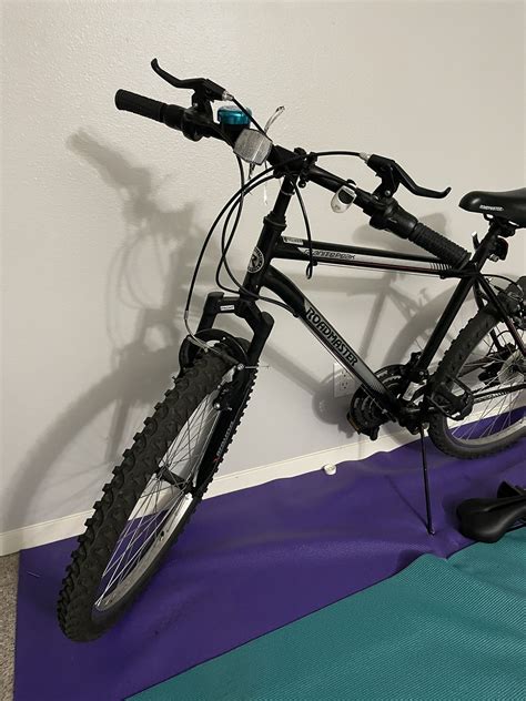 Roadmaster Granite Peak Mountain Bike 26 inch wheels for Sale in Seattle, WA - OfferUp