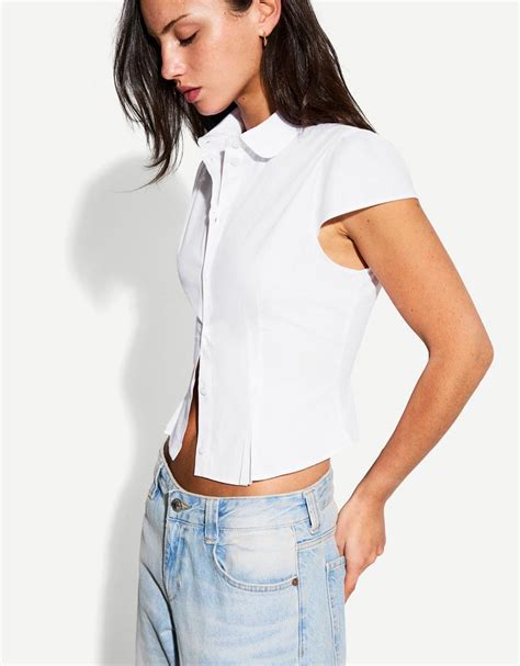 Short sleeve shirt with Peter pan collar - Women | Bershka