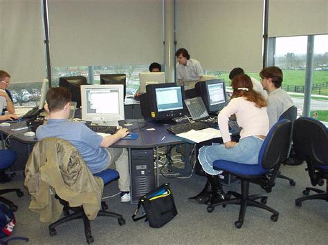 Instant Messaging Computer Lab 的图像结果