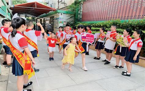 大手拉小手 城厢区筱塘小学志愿服务迎接新生_文明聚焦_莆田文明网