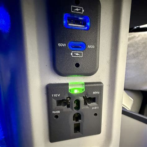 Flight Review: Breeze Airways Airbus A220-300 Ascent Class - PVD-MYR ...