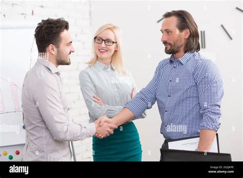 Happy Small Business Person 的图像结果