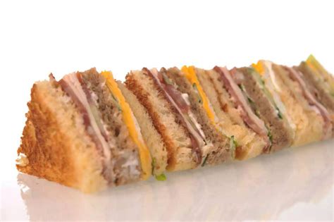 【快手早餐三明治🥪的做法步骤图，怎么做好吃】你们的大云_下厨房