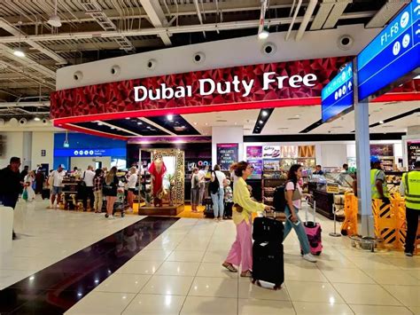 Dubai Airport sees sharp decline in passenger traffic due to Iran ...