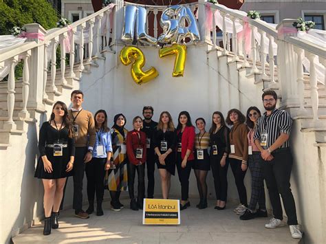 How to Insert Image in HTML Using Notepad 的图像结果