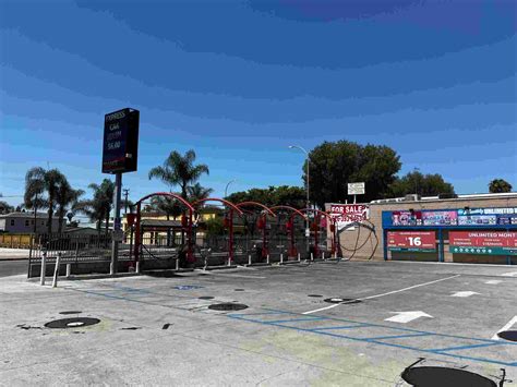 721 N Hill St parking | Way