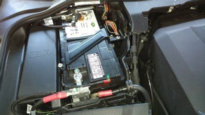Land Rover Discovery 4 Auxiliary Battery Location