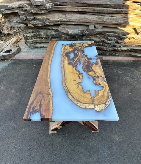 Rectangular Epoxy Resin Dining Table - Custom Wood And Epoxy Resin ...